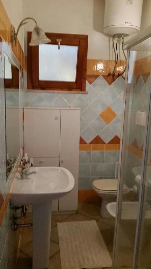 La Casa Rosa - Grazioso Bivano Con Posto Auto Monserrato Luaran gambar
